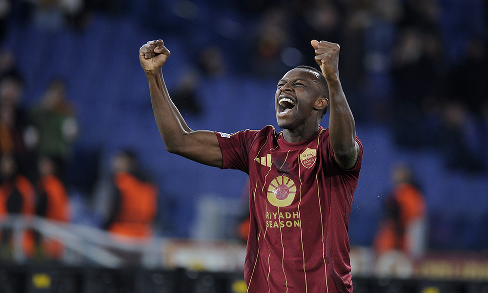 Roma, Saud Abdulhamid after scoring