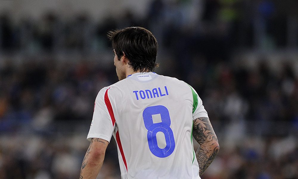 Tonali decolla verso Londra: “De Zerbi decisivo. Sono pronto a una nuova avventura”