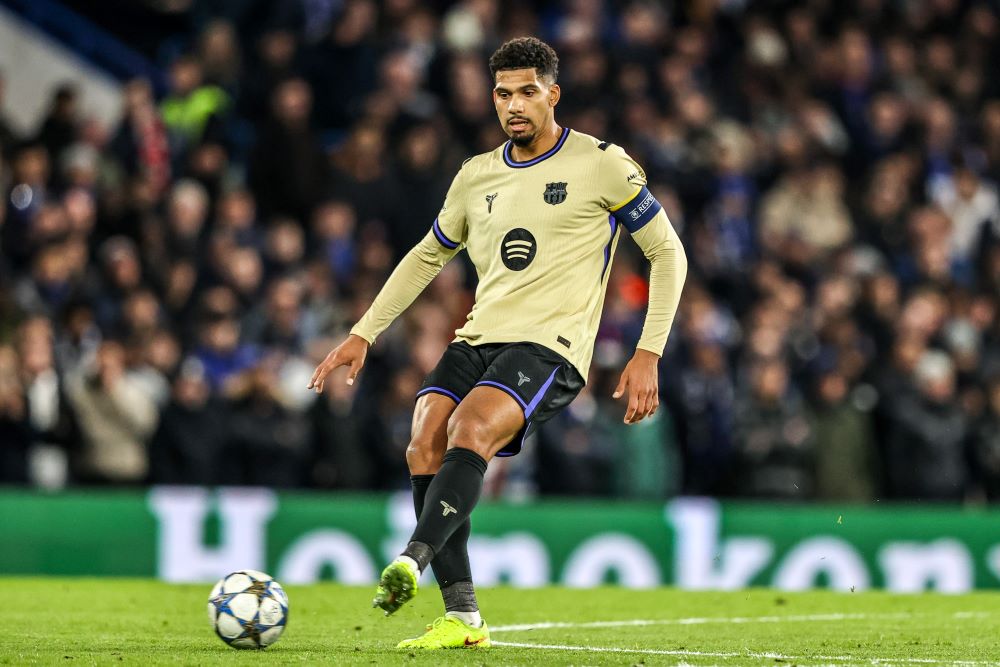 Il Liverpool si rinforza in difesa: arriva Araujo